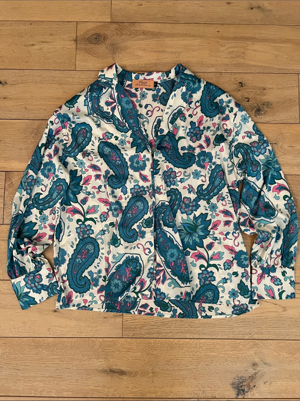 Stella Dallas Paisley Print Front Clasp Open Top